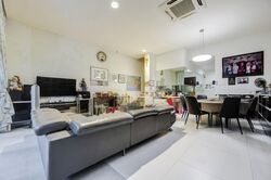 Andrews Terrace (D27), Terrace #474104911